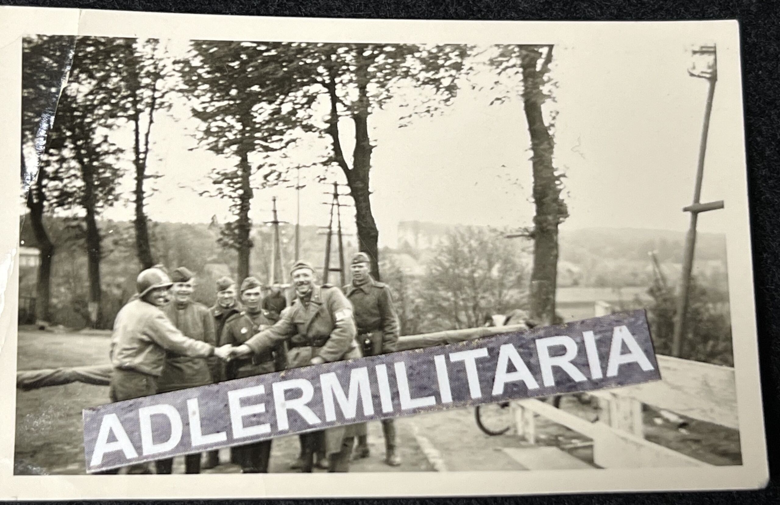 WWII US Army GI Souvenirs - Berlin Karlshorst German Army Surrender May 1945 - Original Photo US & Soviet Troops - Paris France Liberation 1944 - Image 6