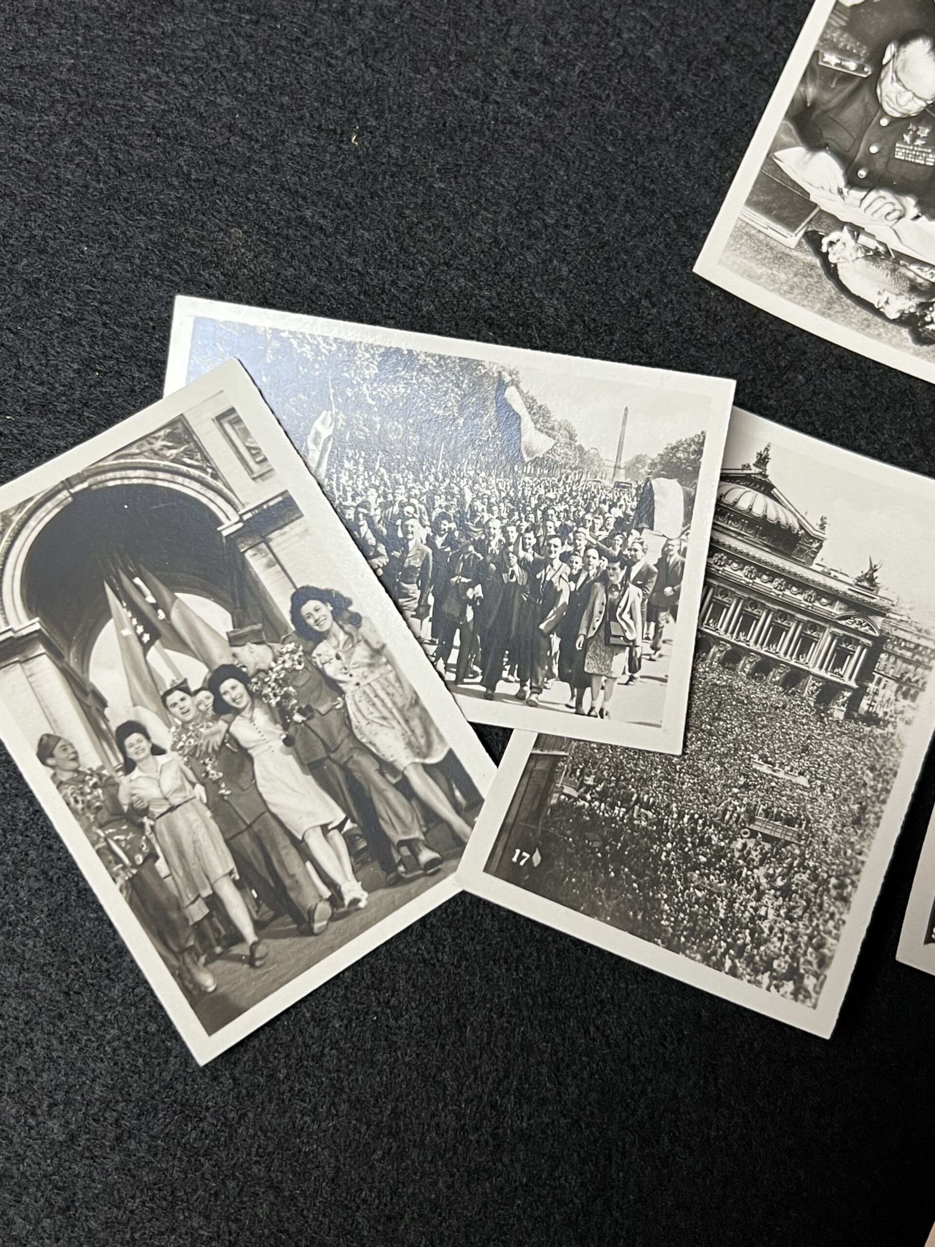 WWII US Army GI Souvenirs - Berlin Karlshorst German Army Surrender May 1945 - Original Photo US & Soviet Troops - Paris France Liberation 1944 - Image 5