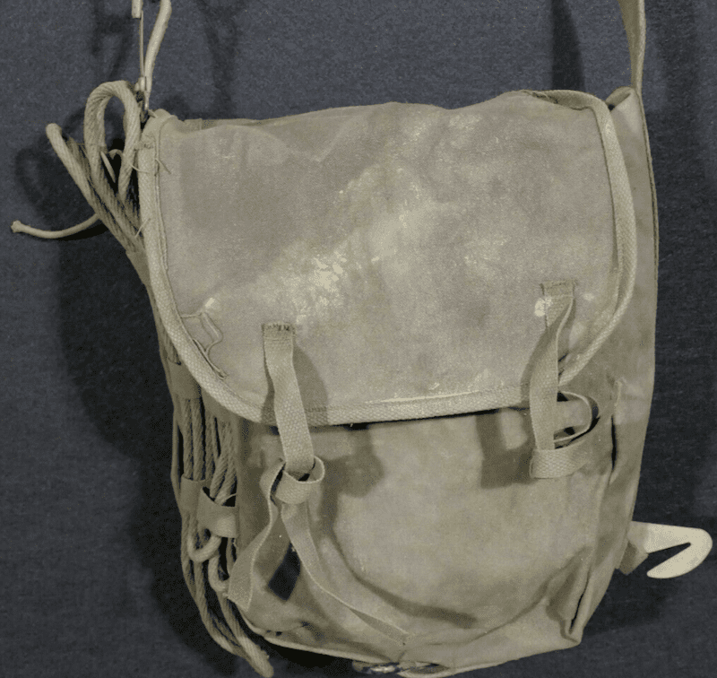 WWII USN Navy UDT Beach Demolition Bag - Satchel Charge M3 Kit D-Day - S. Pacific - Nice example - Image 17
