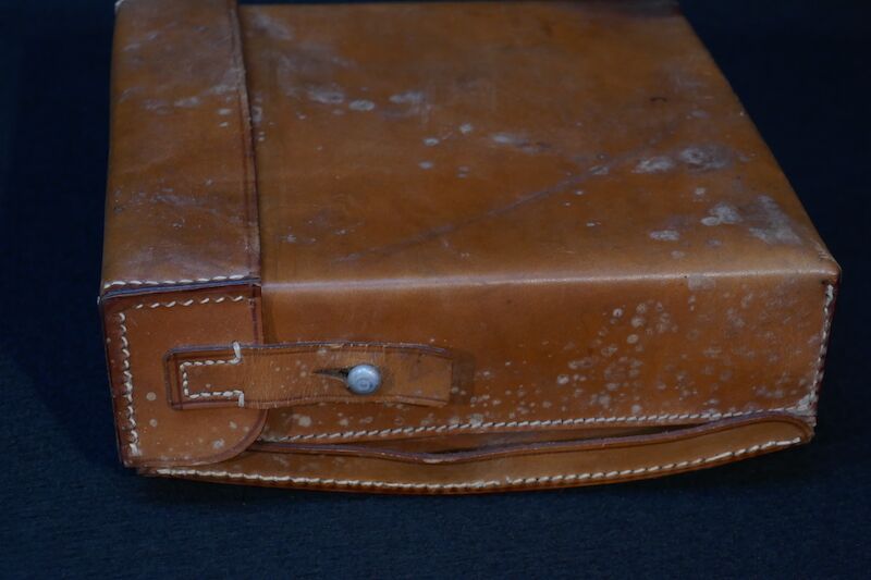 Original WWII German Luftschutz Medical Kit - Complete with Contents (US SALES ONLY) - Image 4