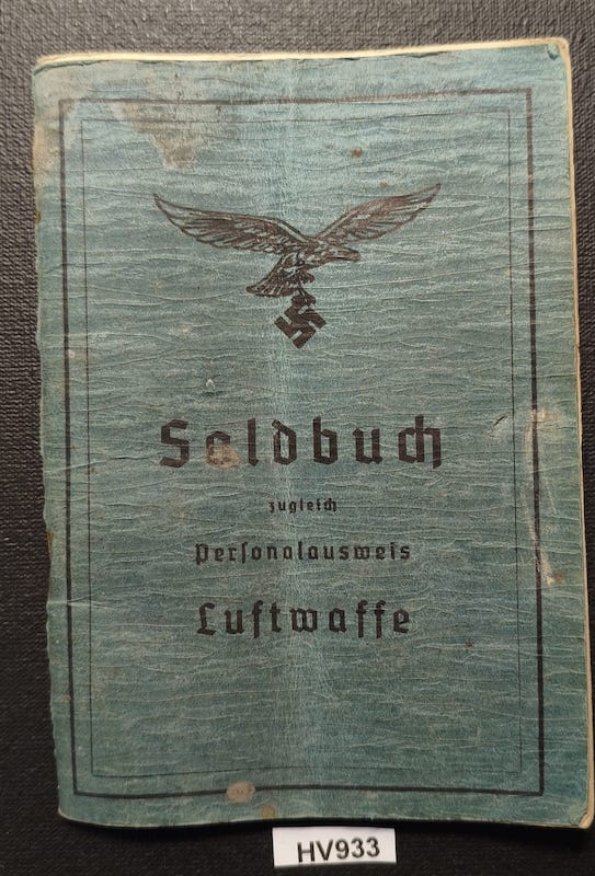 Original WWII German Luftwaffe Soldbuch - Kanonier Heinrich Helmecke - Flak-Ersatz-Abteilung 12 - Berlin 1945