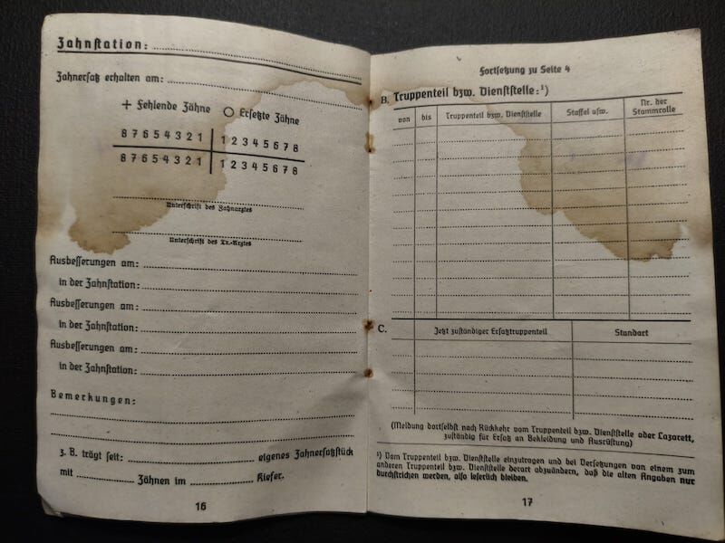 Original WWII German Luftwaffe Soldbuch - Kanonier Heinrich Helmecke - Flak-Ersatz-Abteilung 12 - Berlin 1945 - Image 9