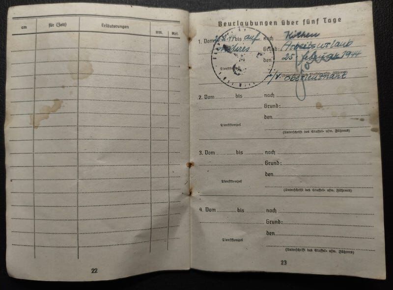 Original WWII German Luftwaffe Soldbuch - Kanonier Heinrich Helmecke - Flak-Ersatz-Abteilung 12 - Berlin 1945 - Image 12