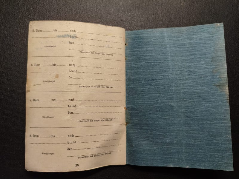 Original WWII German Luftwaffe Soldbuch - Kanonier Heinrich Helmecke - Flak-Ersatz-Abteilung 12 - Berlin 1945 - Image 15