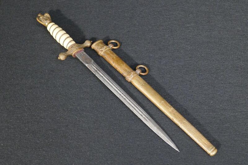 WWII German Navy - Officers Kriegsmarine Dagger - Uncleaned
