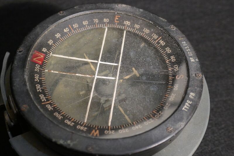 WWII British Royal Air Force Navigational Compass - Spitfire - Hurricane - Mosquito - Beaufighter - Crown Marked AM 6A/726 - - Image 5