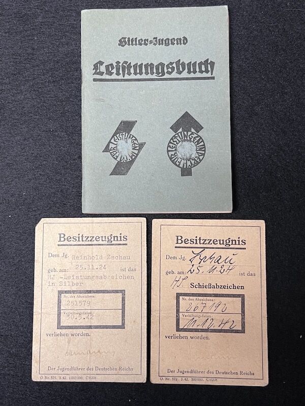 Original WWII German Wehrmacht Wehrpass & Traditions Badge Grouping - Obgefr Reinhold Zschau - Panzer-Aufklärungs-Abteilung 1 - 1 Panzer Division - Iron Cross Certificate - RARE! - Image 13