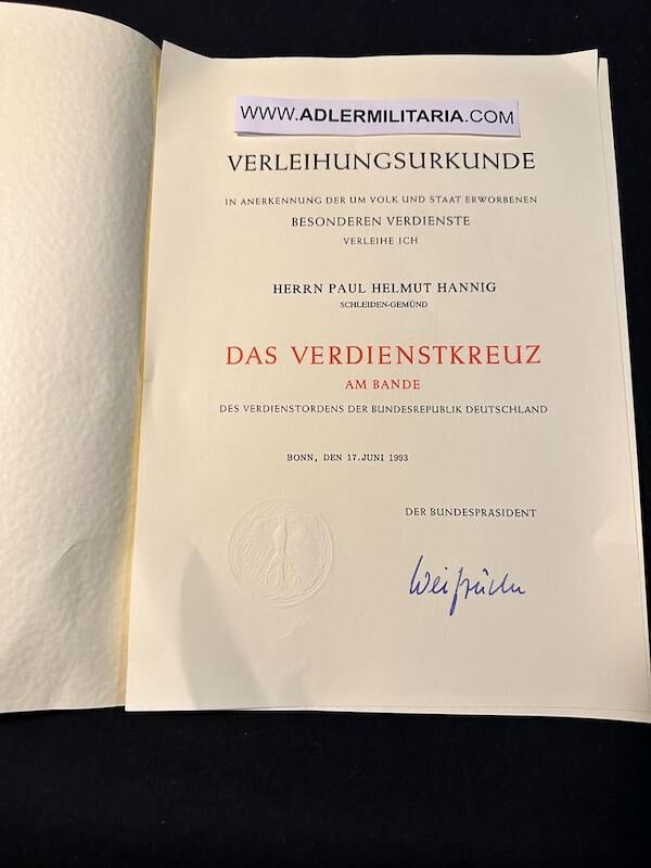 WWII German Soldbuch Medal Grouping - Obefr Helmut Hannig - Das Verdienstkreuz - Wehrmacht-Nachrichten-Kommandantur 301 - Sofia - DRK Set (Sold) - Image 13