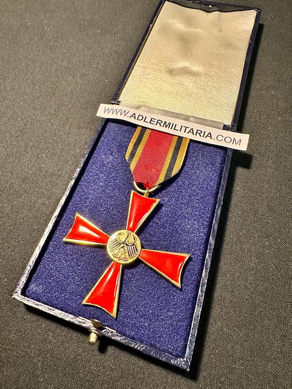 WWII German Soldbuch Medal Grouping - Obefr Helmut Hannig - Das Verdienstkreuz - Wehrmacht-Nachrichten-Kommandantur 301 - Sofia - DRK Set (Sold) - Image 14