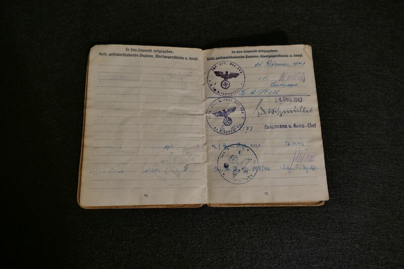 WWII German Army Soldbuch - Gefr Vetter - Finnish in German Army - Grenadier Regiment 1121 - 533 VGD - Fought against US Army in France - - Image 9