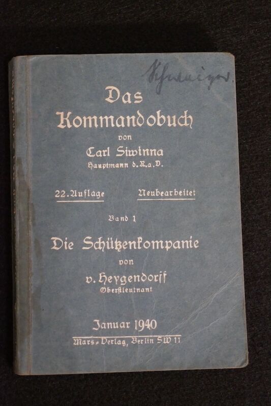 WWII German Army Field Manual - Das Kommandobuch - Die Schützenkompanie - Rare (Sold) - Image 3