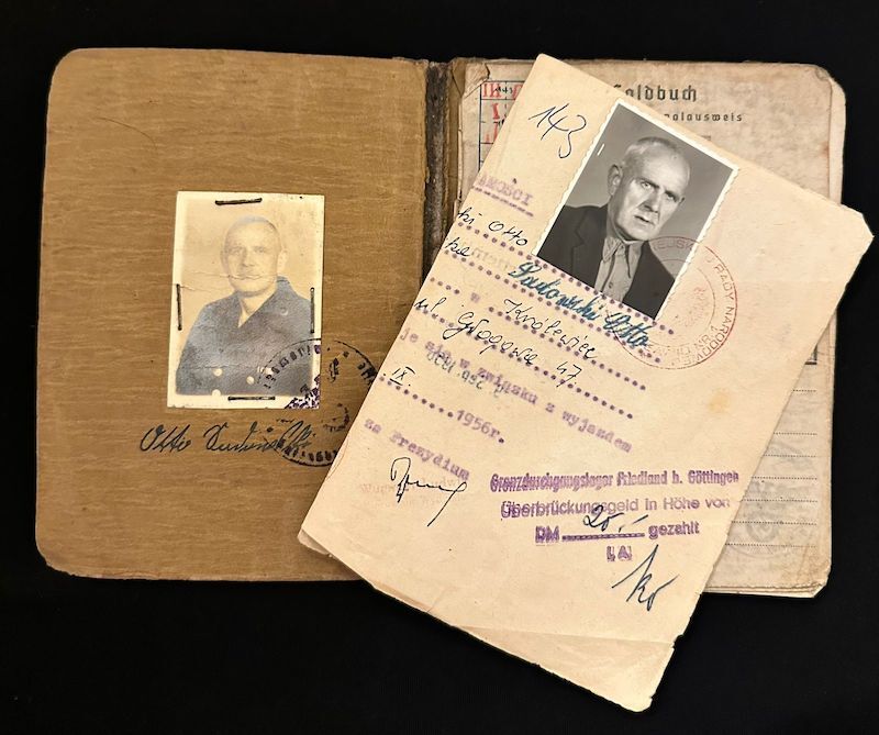 WWII German Kriegsmarine Soldbuch - Matrosen Gef Otto Sadowski - Hafenkommandant Antwerpen - Antwerp 1944