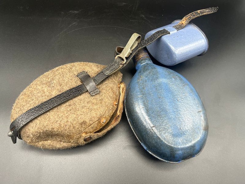 WWII German Army Water Bottle and Cup - BLUE - Oskar Schindler’s company, « Deutsche Emailwarenfabrik » Rare (Sold) - Image 9