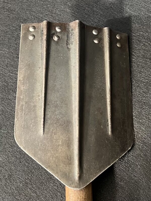 WWII German Army Spade & Cover - Klappspaten - Maker: JHG 1941 - WaA - Original - Image 8