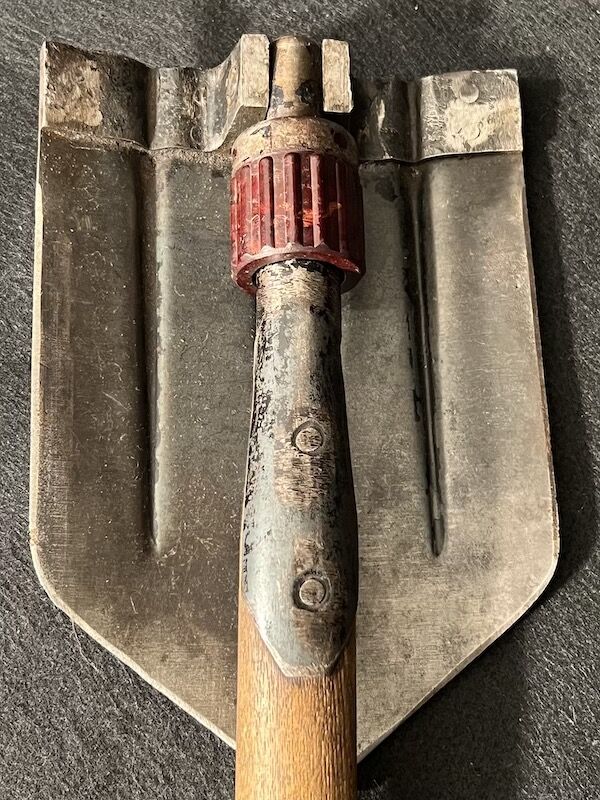 WWII German Army Spade & Cover - Klappspaten - Maker: JHG 1941 - WaA - Original - Image 7