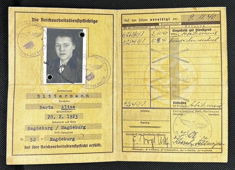 WWII German Reichsarbeitsdienst ID - RAD Arbeitsmaid Alice Bittermann - 1941 Magdeburg - Image 4